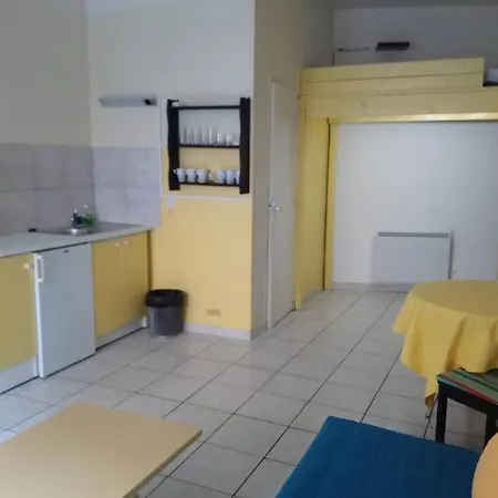 Apartment Studio Jaune Reims
